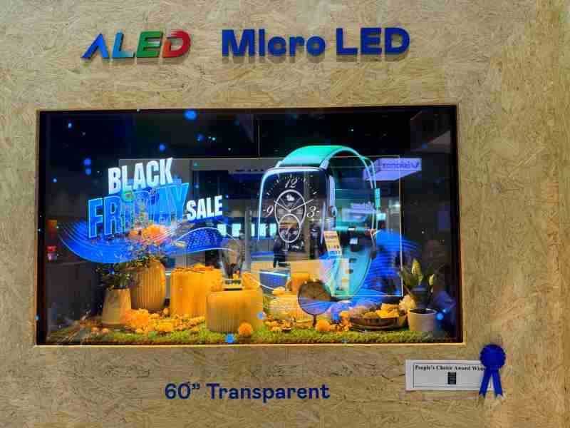 汇旺支付60吋高透明度Micro LED显示器获”最佳Micro LED技术应用奖”，，，将Micro LED面板透明化之设计特性极致发挥，，，，以可扩展性无缝拼接技术打造，，具备600 nits全画面亮度、、大于60%穿透率及超过NTSC 110%的优异广色域表现，，可依需求灵活应用于各种场域